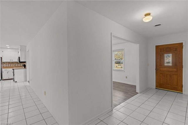 566 Palmer Drive, Southport, NC 28461