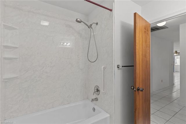 566 Palmer Drive, Southport, NC 28461