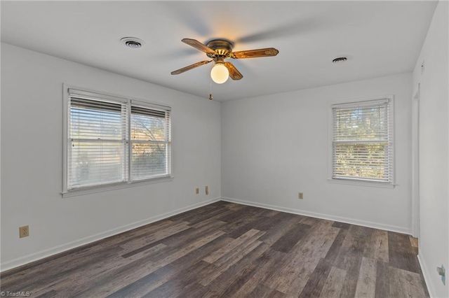 566 Palmer Drive, Southport, NC 28461