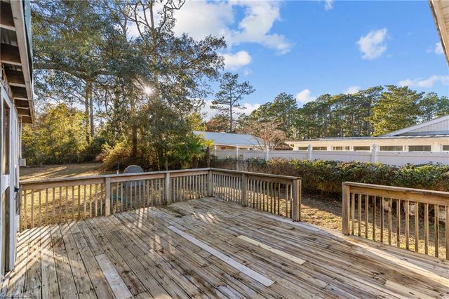 566 Palmer Drive, Southport, NC 28461