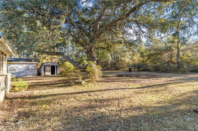 566 Palmer Drive, Southport, NC 28461