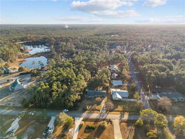 566 Palmer Drive, Southport, NC 28461