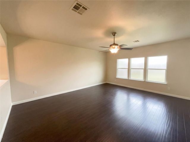 128 Inman DR, Hutto, TX 78634