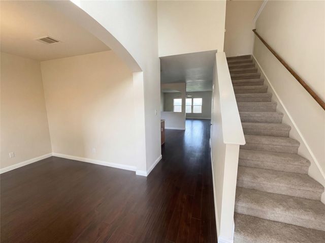 128 Inman DR, Hutto, TX 78634