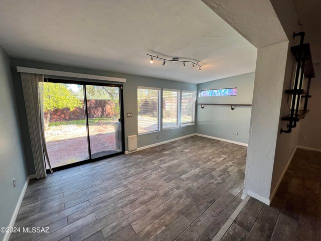 5425 E 6Th Street, Tucson, AZ 85711