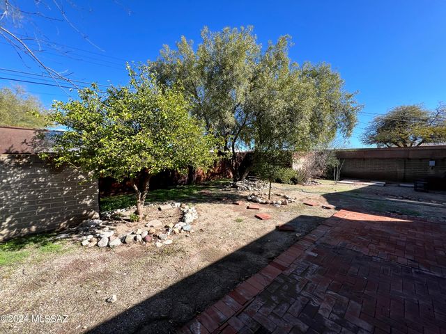 5425 E 6Th Street, Tucson, AZ 85711