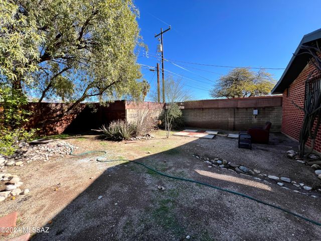 5425 E 6Th Street, Tucson, AZ 85711