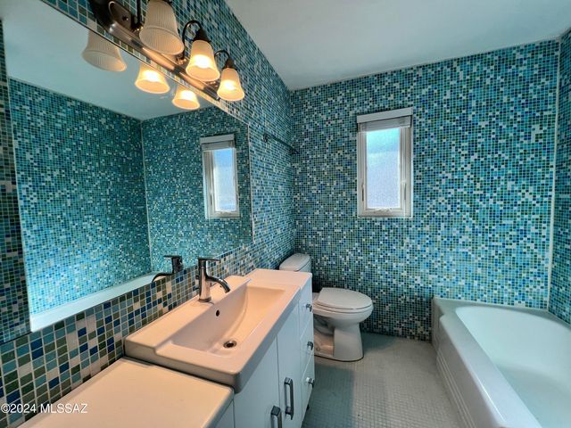 5425 E 6Th Street, Tucson, AZ 85711