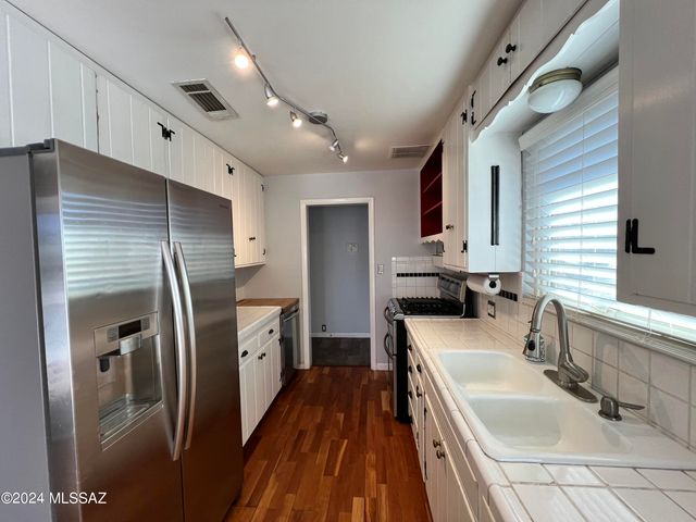 5425 E 6Th Street, Tucson, AZ 85711