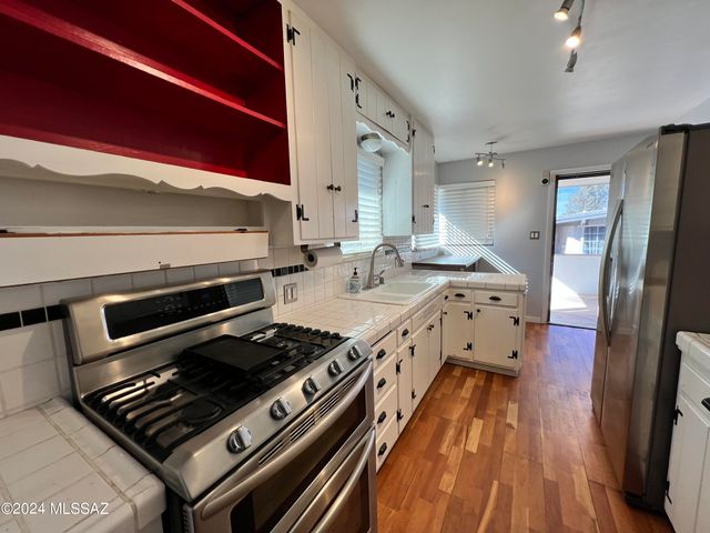 5425 E 6Th Street, Tucson, AZ 85711