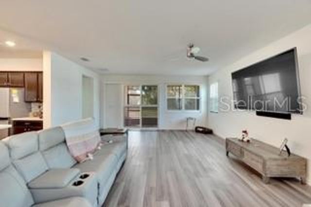 404 DARCY BLUFF PLACE, Valrico, FL 33594