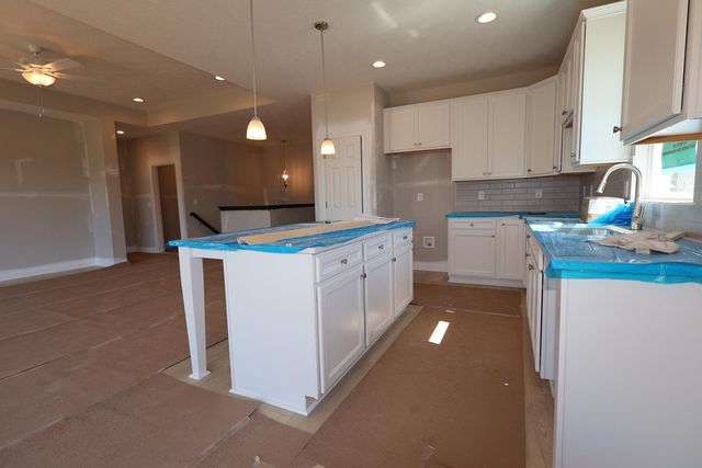 7939 Collins Drive, Reynoldsburg, OH 43068