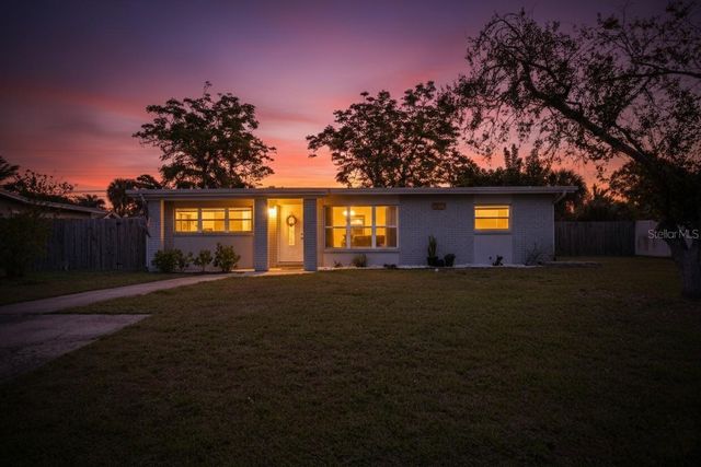 8597 QUAIL ROAD, Seminole, FL 33777