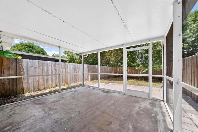 292 SUNSHINE Drive 292, Coconut Creek, FL 33066