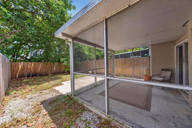 292 SUNSHINE Drive 292, Coconut Creek, FL 33066