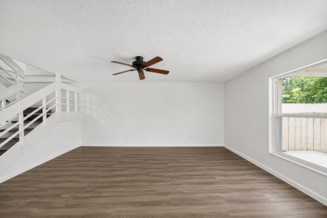 292 SUNSHINE Drive 292, Coconut Creek, FL 33066