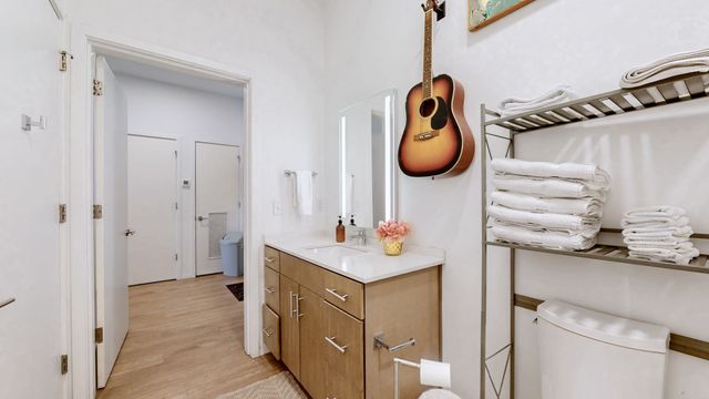 920 King Hollands Ave Apt 315, Nashville, TN 37203