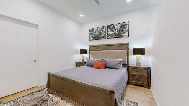 920 King Hollands Ave Apt 315, Nashville, TN 37203