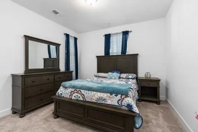 2027 N Bliss Avenue, Fresno, CA 93727