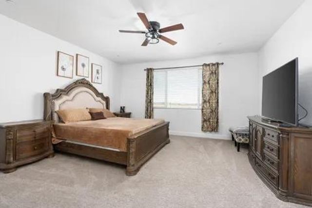 2027 N Bliss Avenue, Fresno, CA 93727