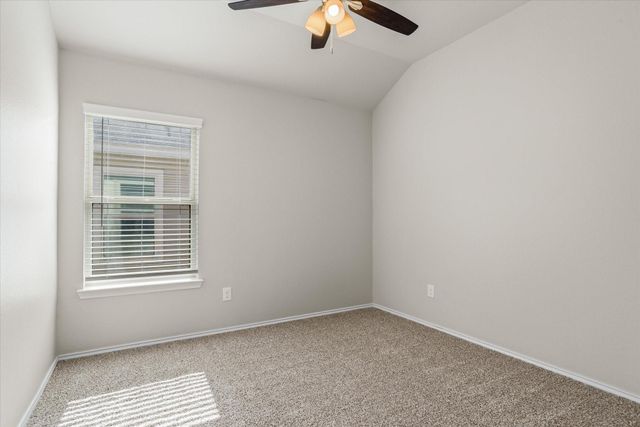 627 E Fairway Lake Drive, Alvin, TX 77511