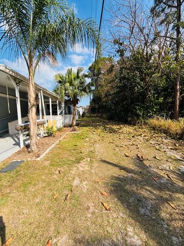 19 La Costa Lane, Port St. Lucie, Port St Lucie, FL 34952