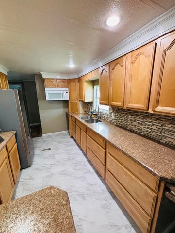 19 La Costa Lane, Port St. Lucie, Port St Lucie, FL 34952