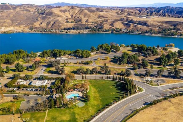 27920 Knight Street, Castaic, CA 91384