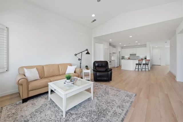 27920 Knight Street, Castaic, CA 91384