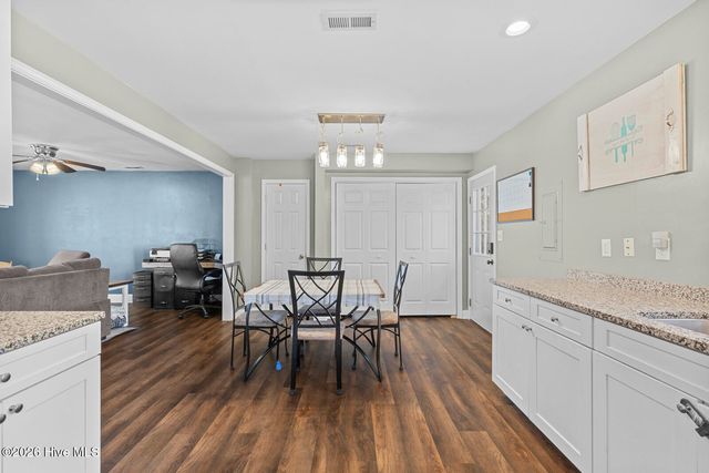 202 Pineview Street, Havelock, NC 28532