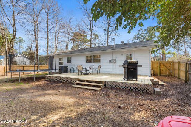 202 Pineview Street, Havelock, NC 28532
