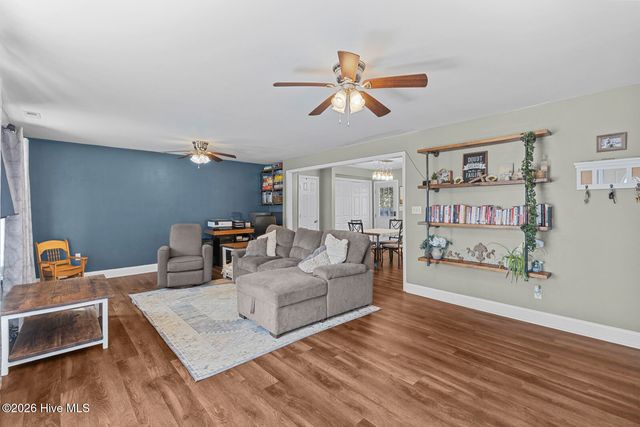 202 Pineview Street, Havelock, NC 28532