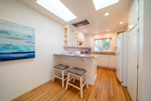 1009 Sir Francis Avenue, Capitola, CA 95010