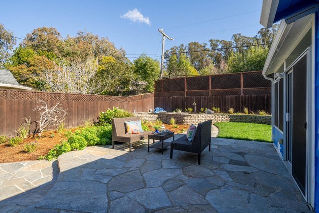 1009 Sir Francis Avenue, Capitola, CA 95010