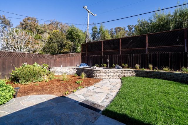 1009 Sir Francis Avenue, Capitola, CA 95010