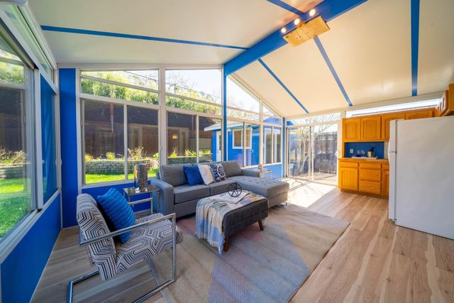 1009 Sir Francis Avenue, Capitola, CA 95010