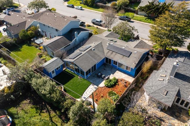 1009 Sir Francis Avenue, Capitola, CA 95010