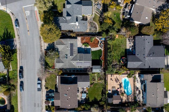 1009 Sir Francis Avenue, Capitola, CA 95010