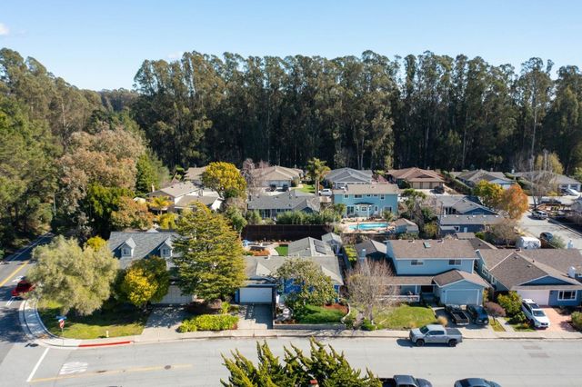 1009 Sir Francis Avenue, Capitola, CA 95010