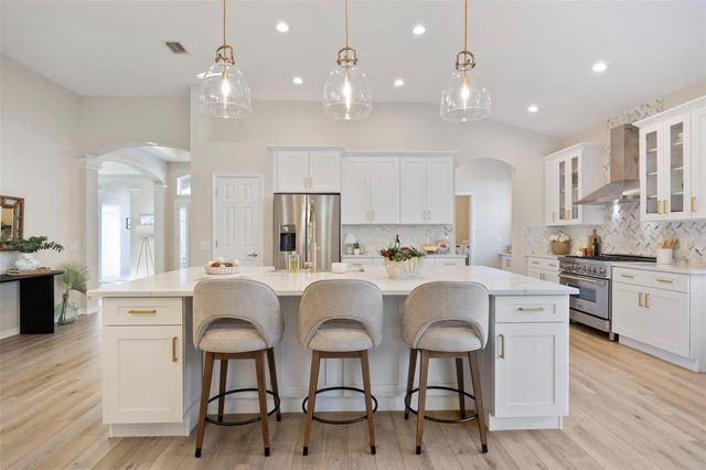 9617 GREENPOINTE DRIVE, Tampa, FL 33626