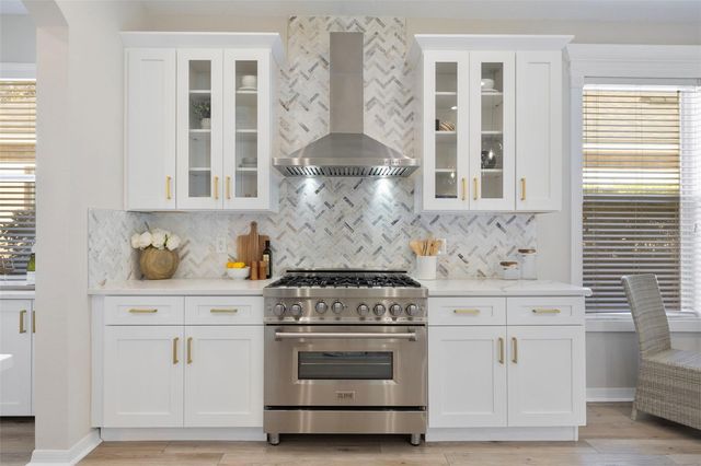 9617 GREENPOINTE DRIVE, Tampa, FL 33626