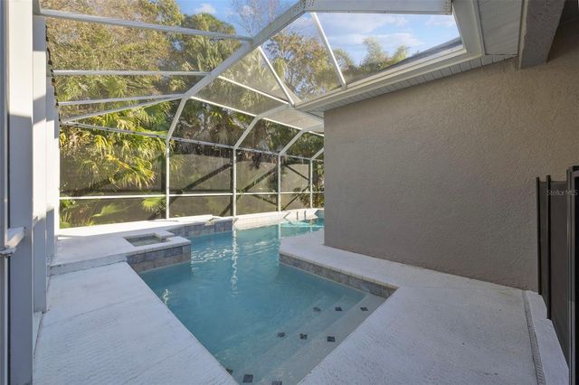 9617 GREENPOINTE DRIVE, Tampa, FL 33626