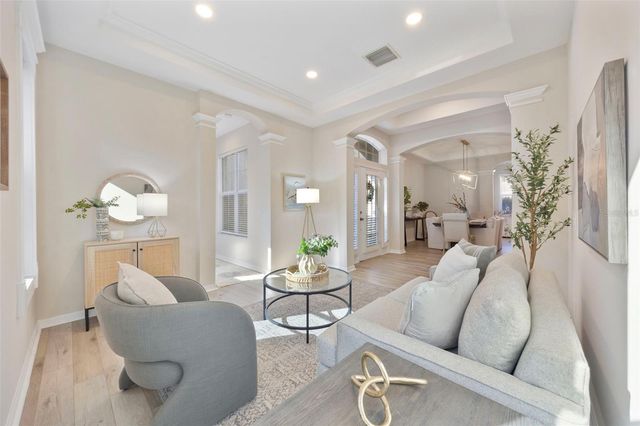 9617 GREENPOINTE DRIVE, Tampa, FL 33626