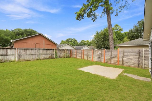 11723 Greenmesa Drive, Houston, TX 77044