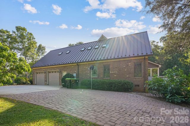 1715 Regan Road, Lexington, NC 27292