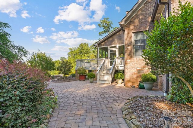 1715 Regan Road, Lexington, NC 27292