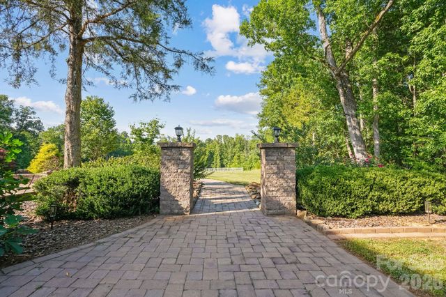 1715 Regan Road, Lexington, NC 27292