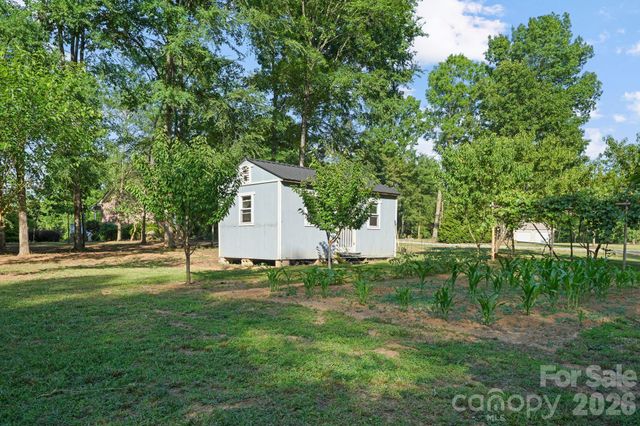 1715 Regan Road, Lexington, NC 27292