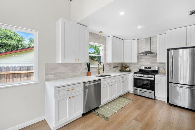3012 Monument DR, Round Rock, TX 78681