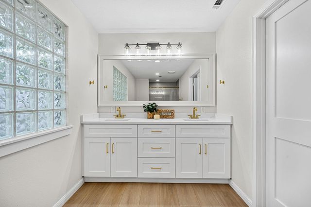 3012 Monument DR, Round Rock, TX 78681